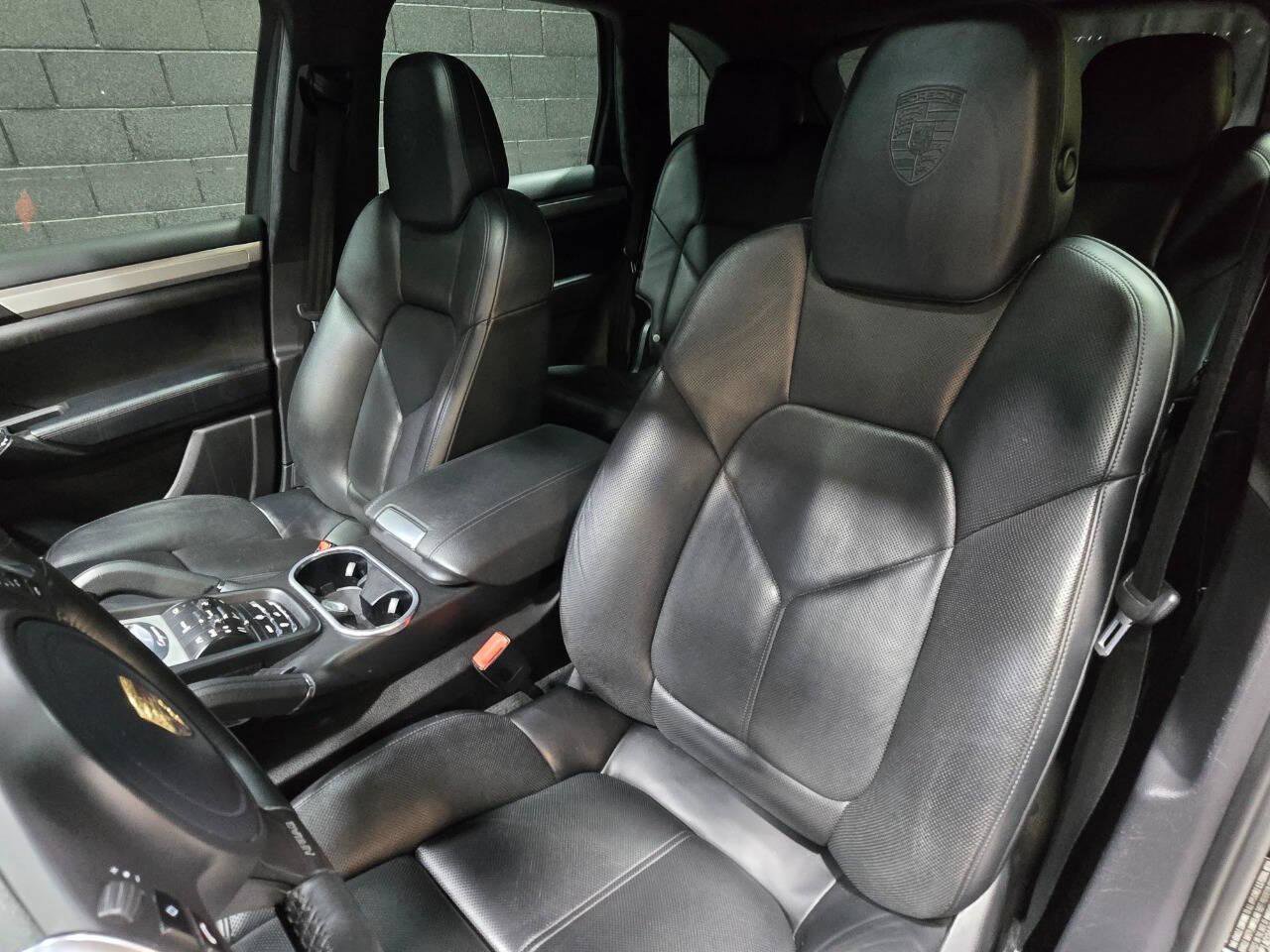 Used 2013 Porsche Cayenne GTS image 68