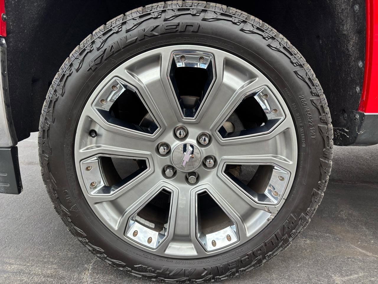 Used 2015 Chevrolet Silverado 1500 LTZ AWD/4WD image 5