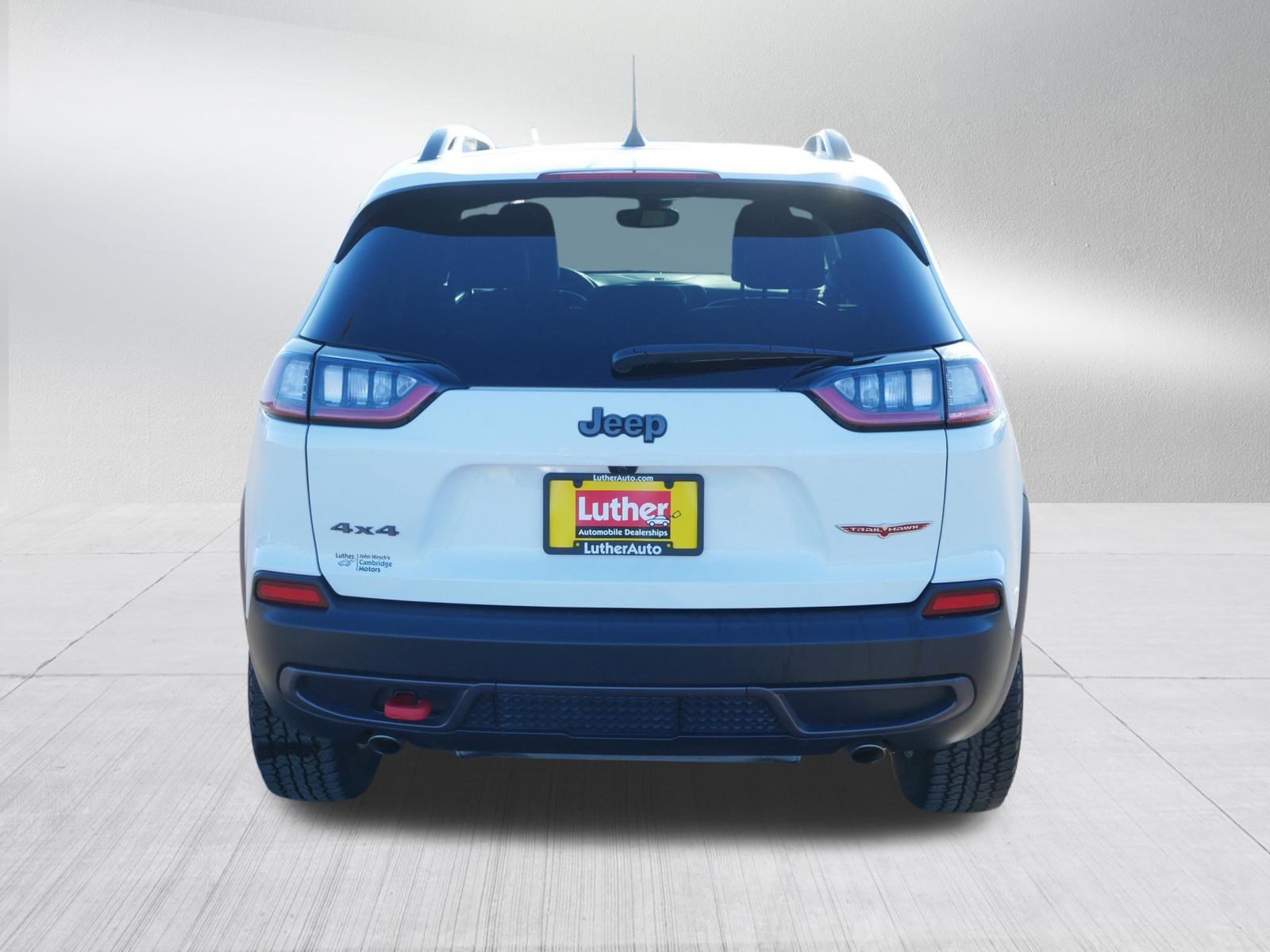 Used 2022 Jeep Cherokee Trailhawk image 6