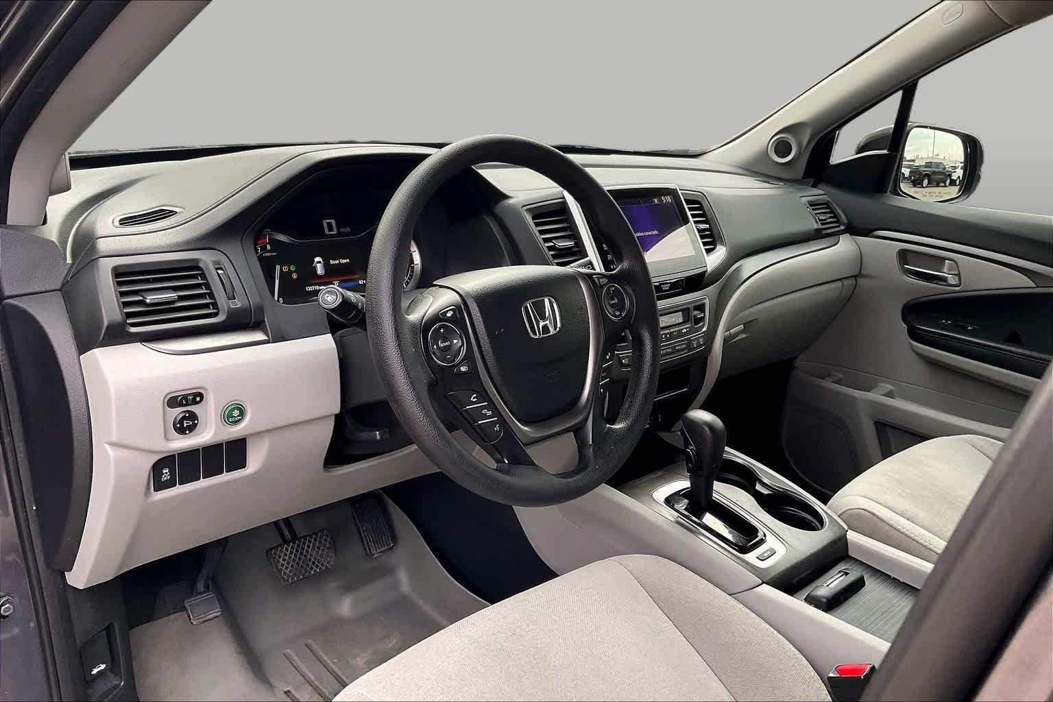 Used 2017 Honda Pilot EX image 17