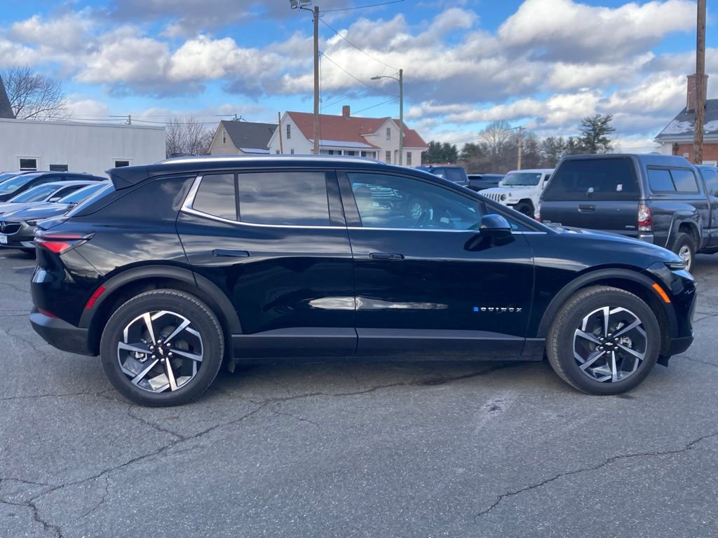 New 2026 Chevrolet Equinox EV LT image 8