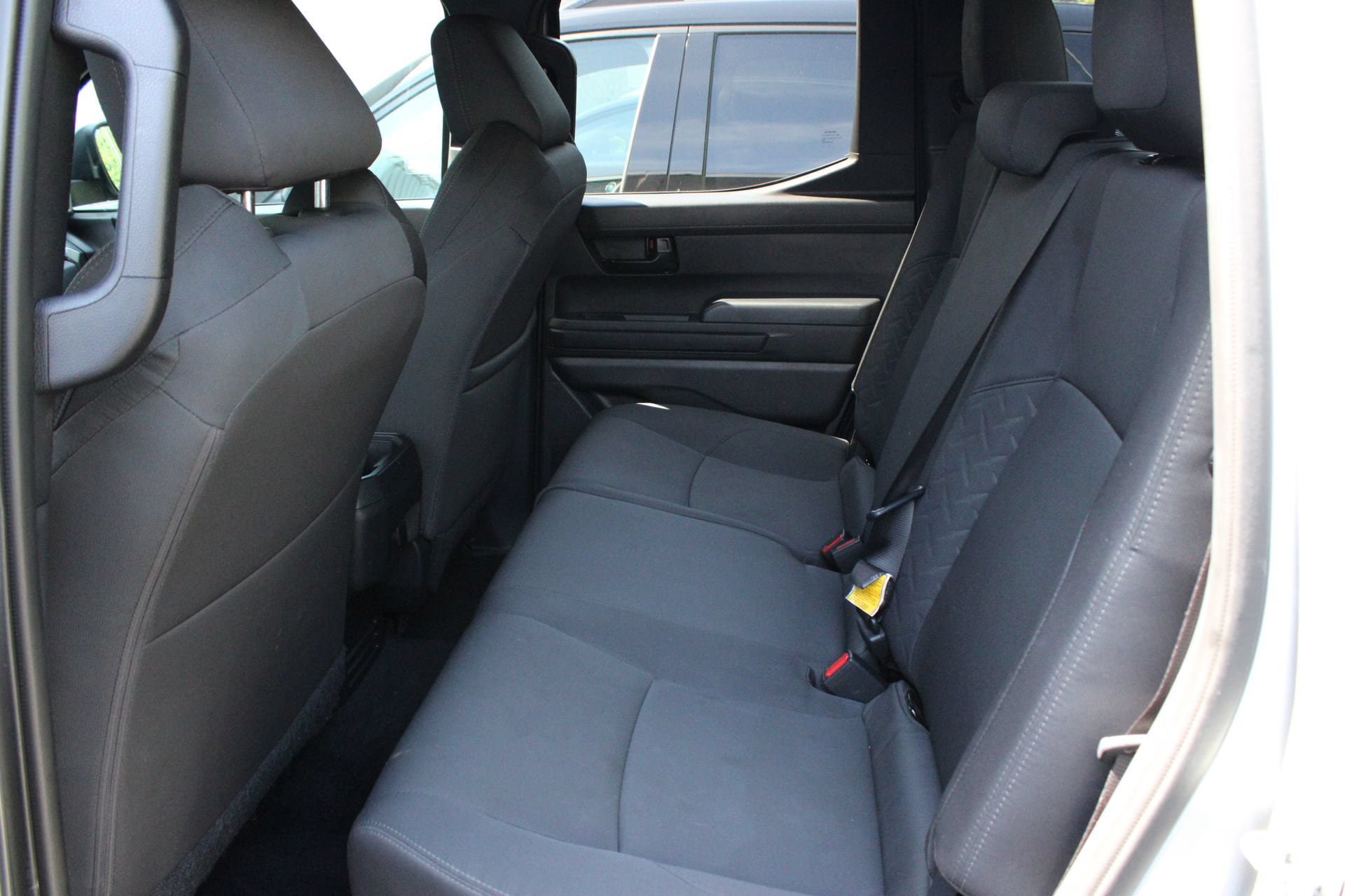 Used 2025 Toyota Tacoma SR5 AWD/4WD image 19