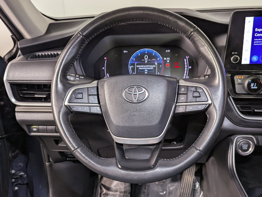 Certified 2025 Toyota Grand Highlander AWD image 32