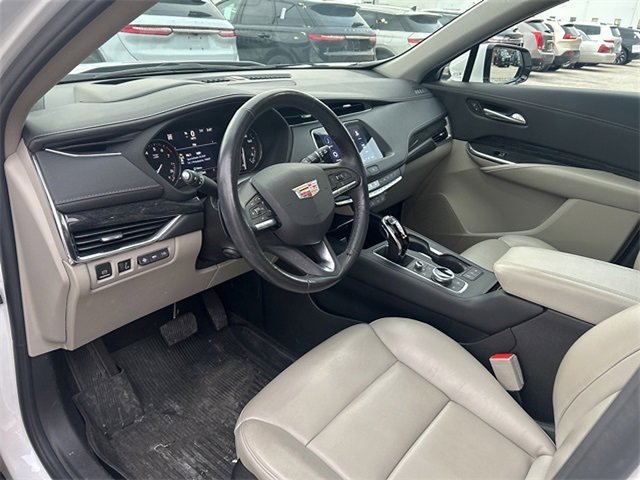 Used 2023 Cadillac XT4 Premium Luxury w/ Technology Package image 9