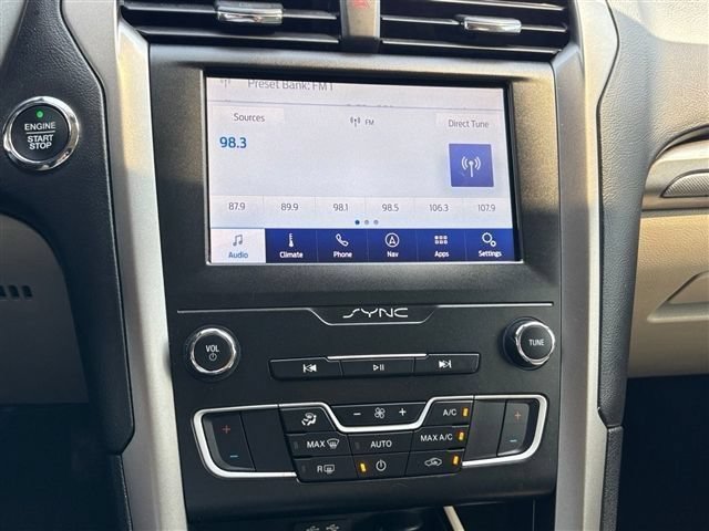 Certified 2020 Ford Fusion SE FWD image 25