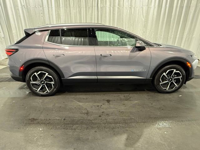 New 2026 Chevrolet Equinox EV LT image 2