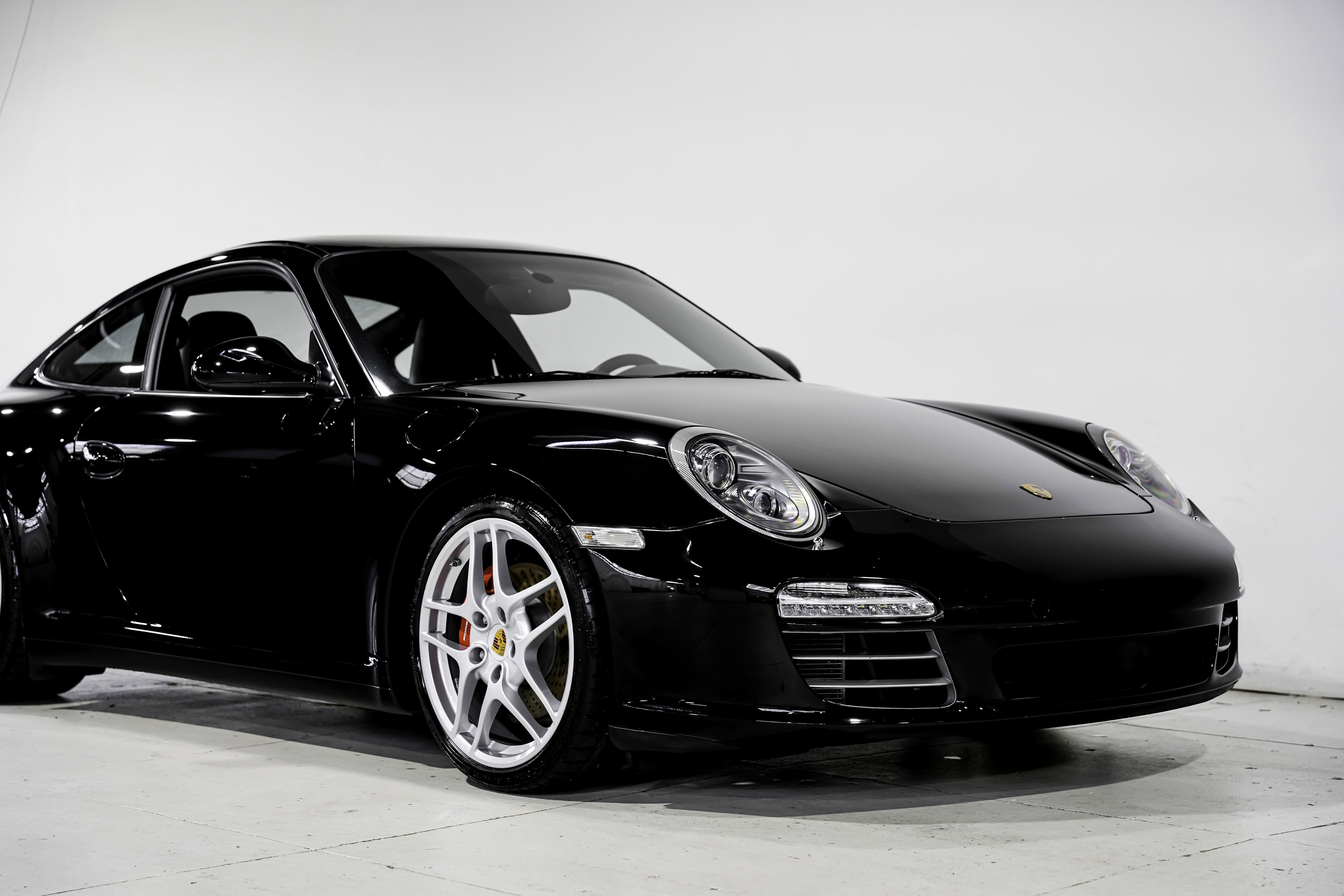 Used 2010 Porsche 911 Carrera 4S image 39