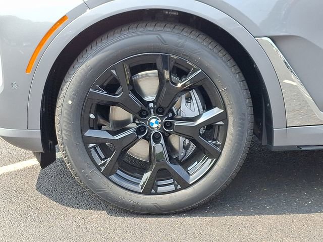 Certified 2026 BMW X7 xDrive40i AWD/4WD image 8