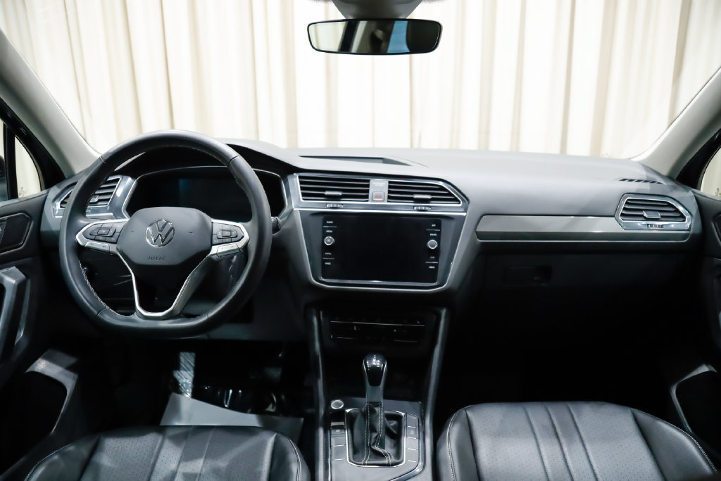 Used 2022 Volkswagen Tiguan SE FWD image 18