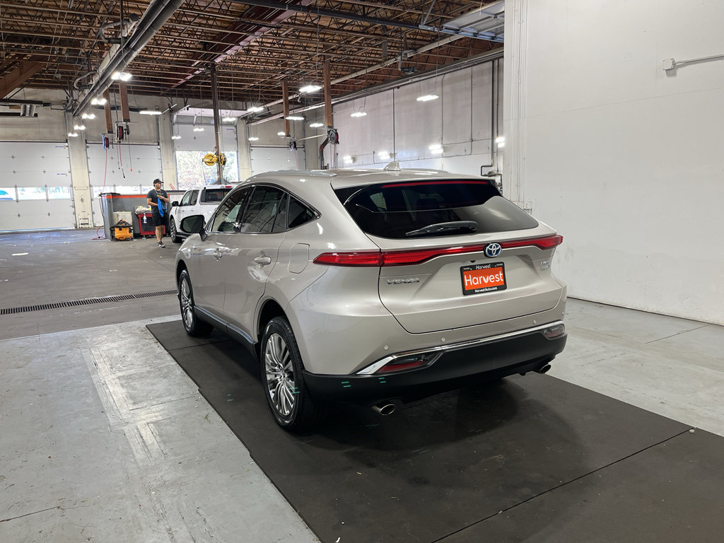 Used 2022 Toyota Venza Limited AWD/4WD image 8