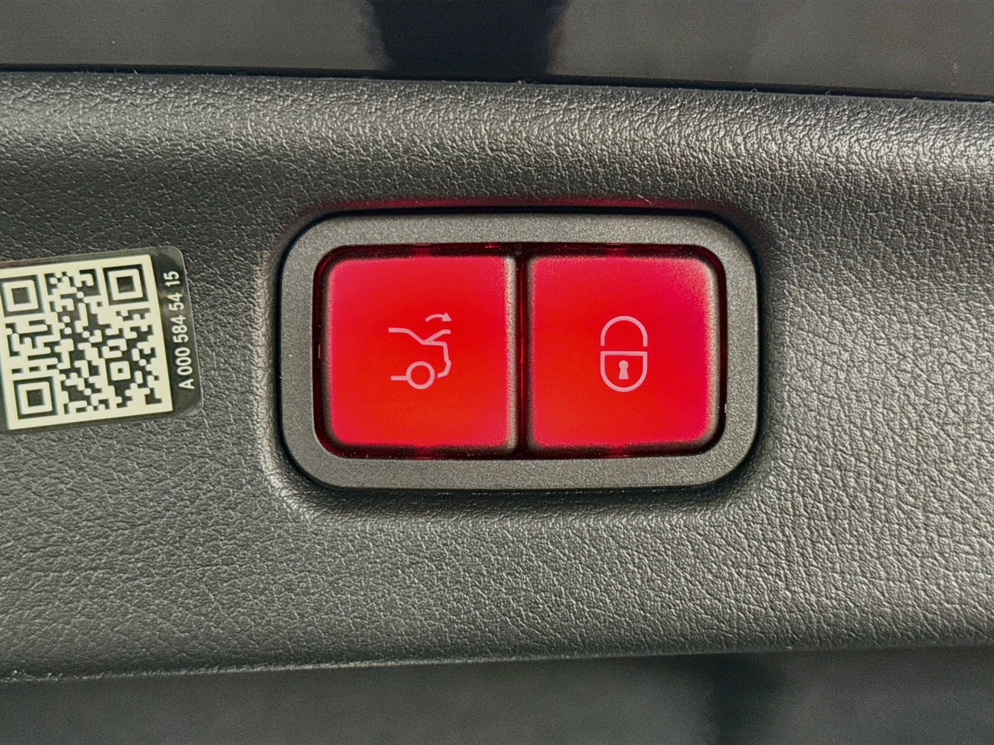 Used 2024 Mercedes-Benz C 300 Sedan image 30
