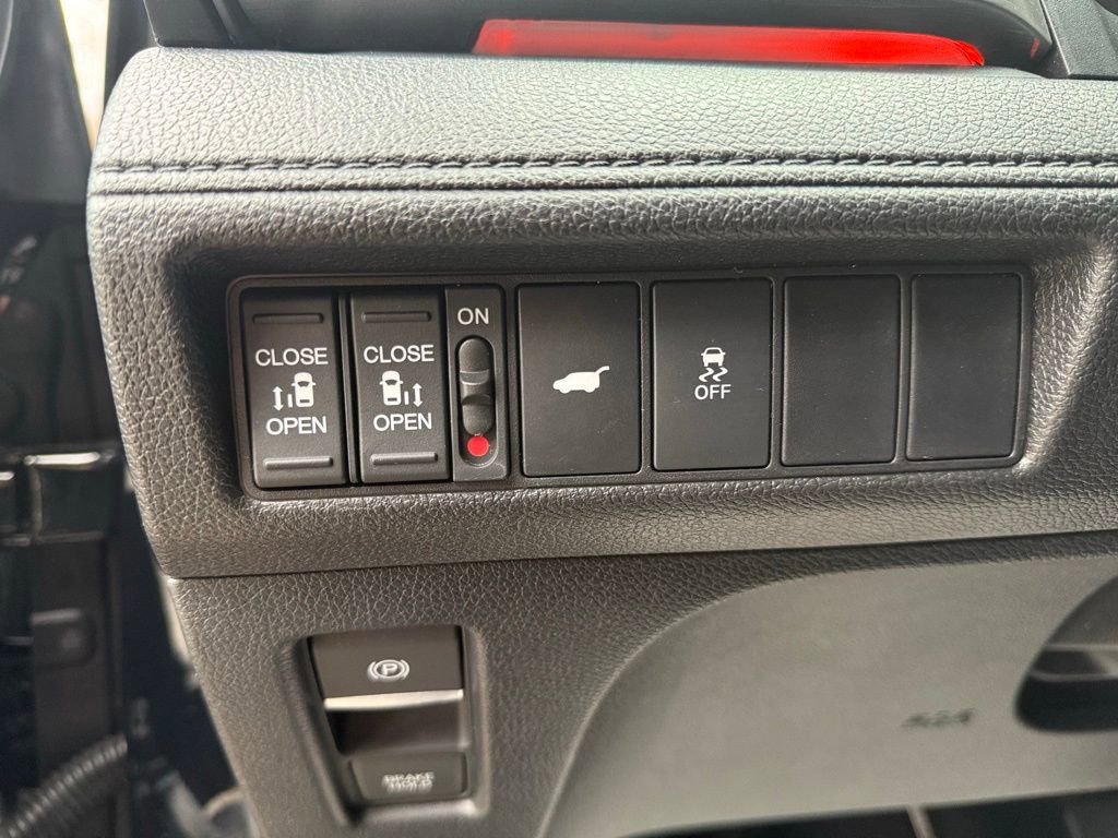 Used 2025 Honda Odyssey Sport-L image 23