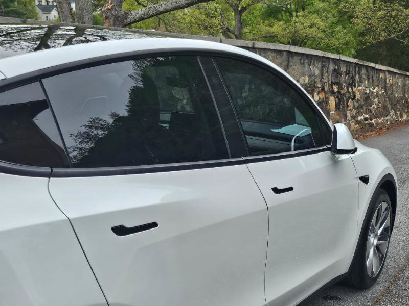 Used 2021 Tesla Model Y Long Range image 20