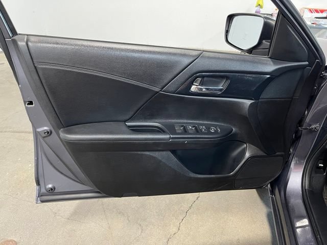Used 2013 Honda Accord Sport image 24