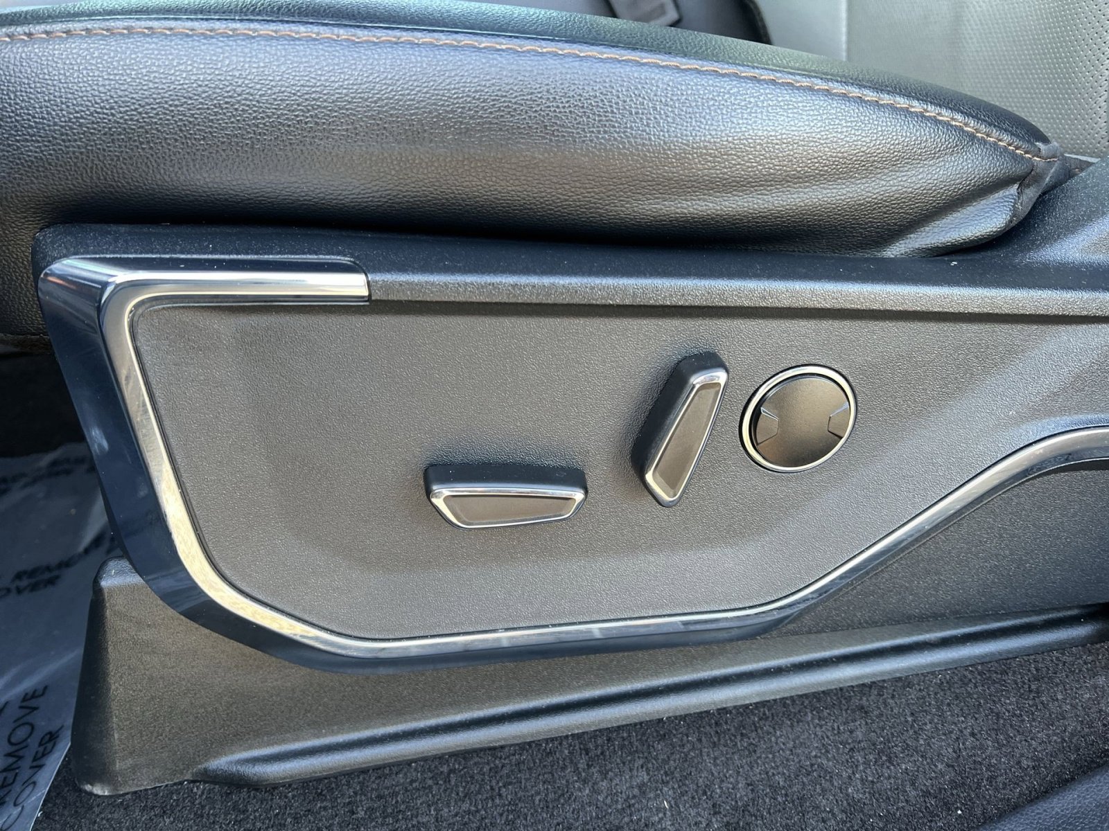 Used 2023 Ford F150 Lightning Lariat w/ Equipment Group 511A High image 14