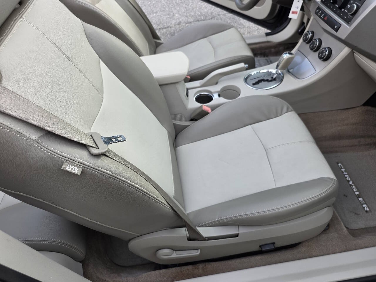 Used 2008 Chrysler Sebring Touring w/ Special Touring Group FWD image 14