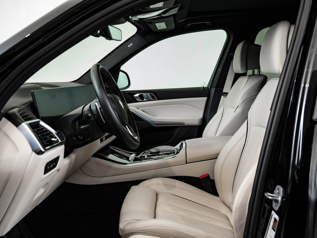 Used 2024 BMW X5 xDrive40i w/ Premium Package image 24