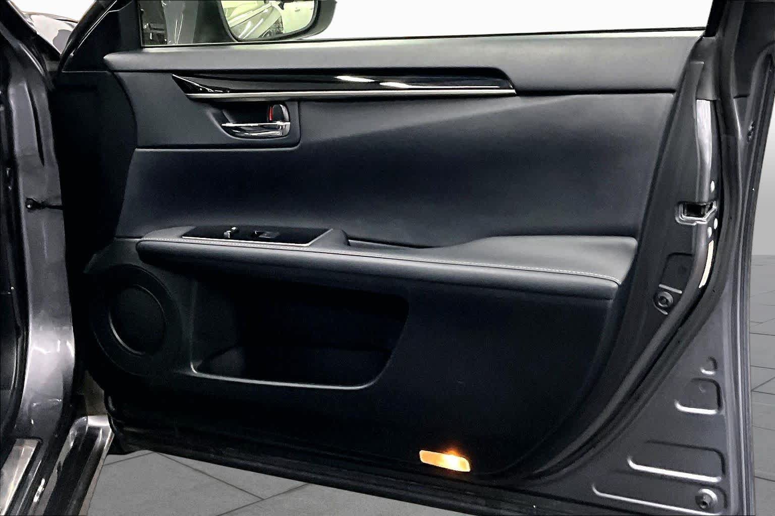 Used 2017 Lexus ES 350 w/ Accessory Package 2 FWD image 22