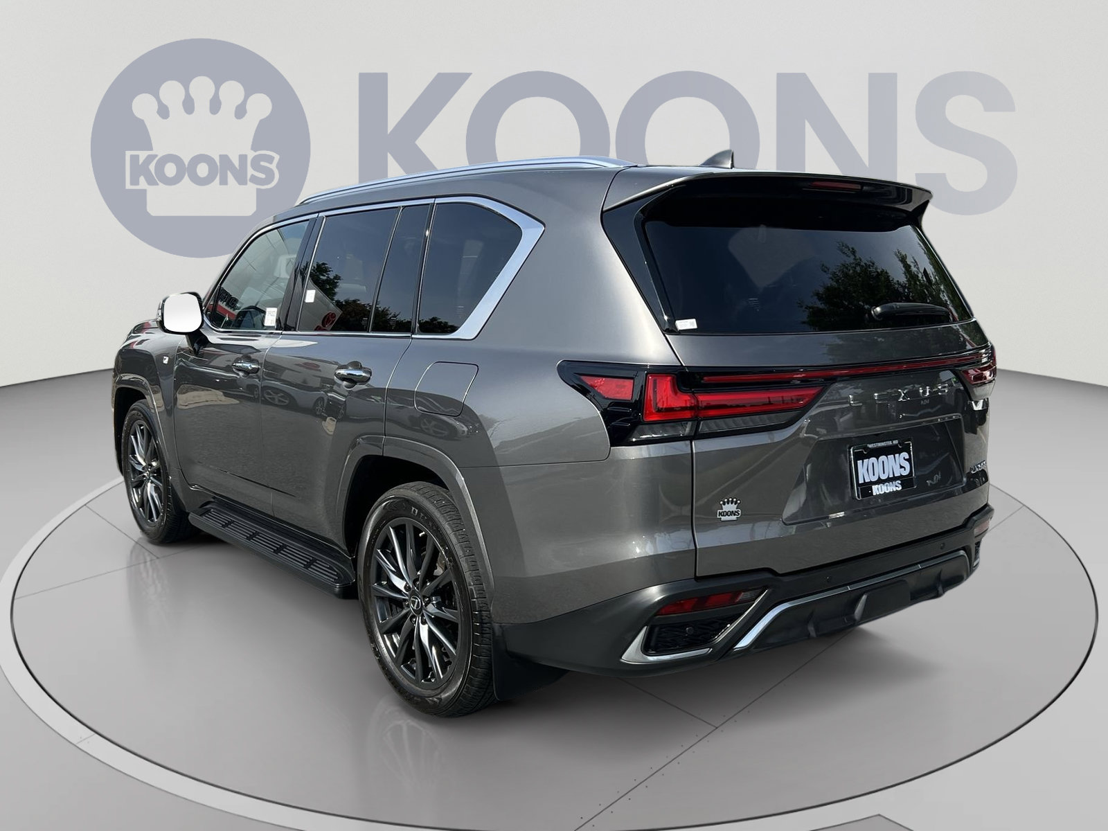 Used 2023 Lexus LX 600 F Sport w/ Accessory Package (Z1) AWD/4WD image 4