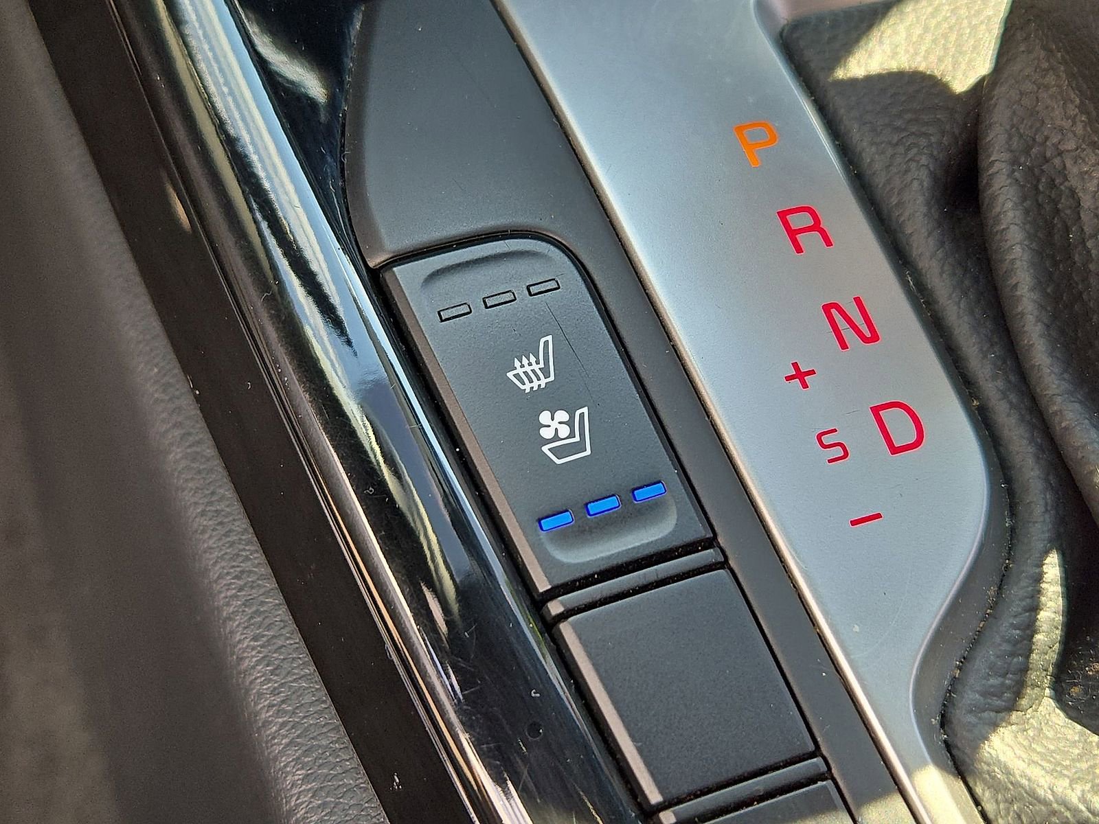 Used 2024 Kia Forte GT w/ GT2 Package image 25