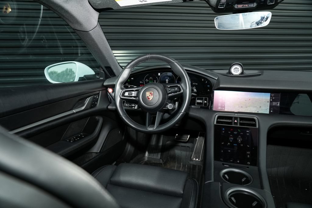 Certified 2025 Porsche Taycan 4S AWD/4WD image 30