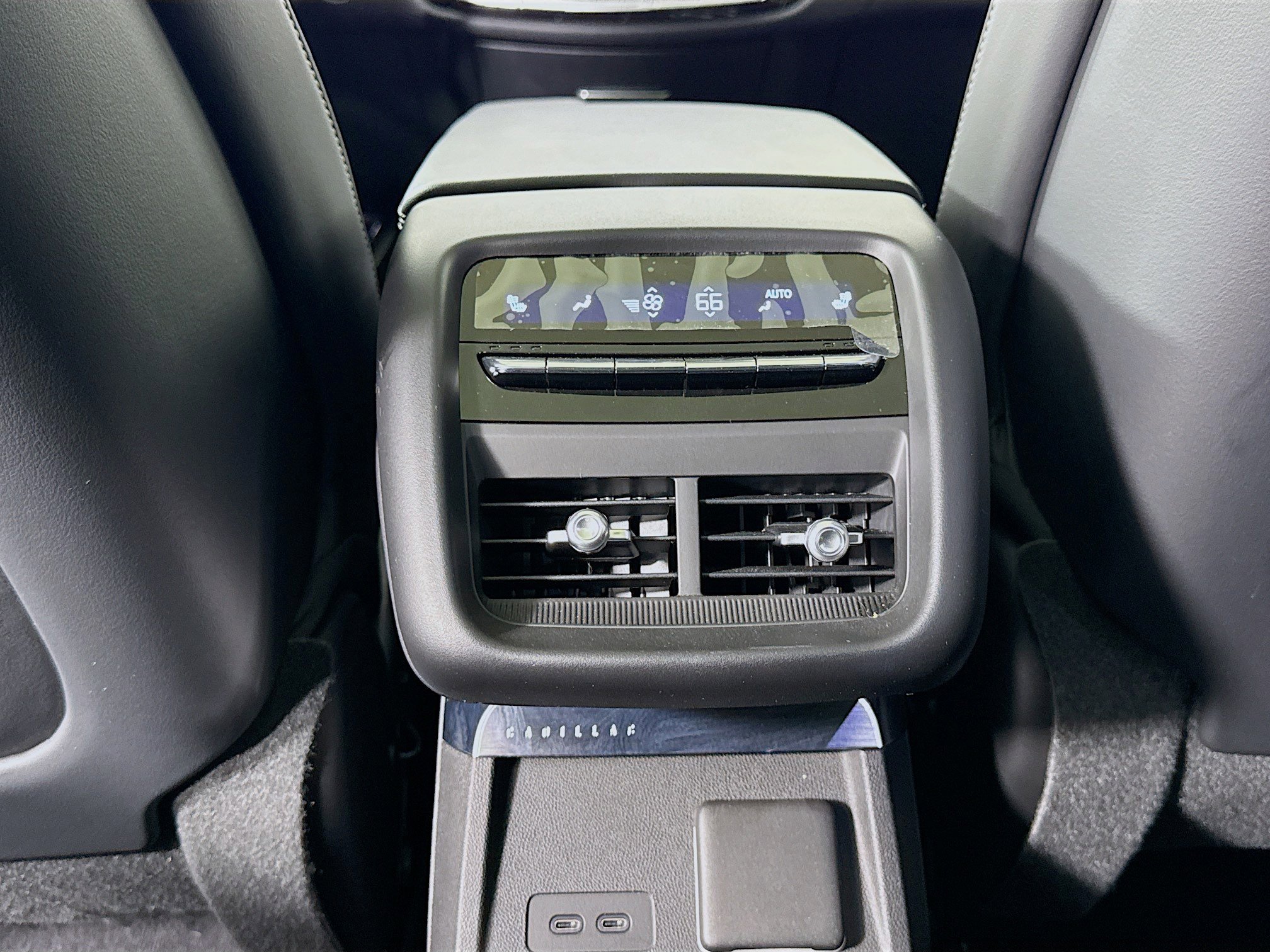 Used 2024 Cadillac Lyriq Sport AWD/4WD image 27