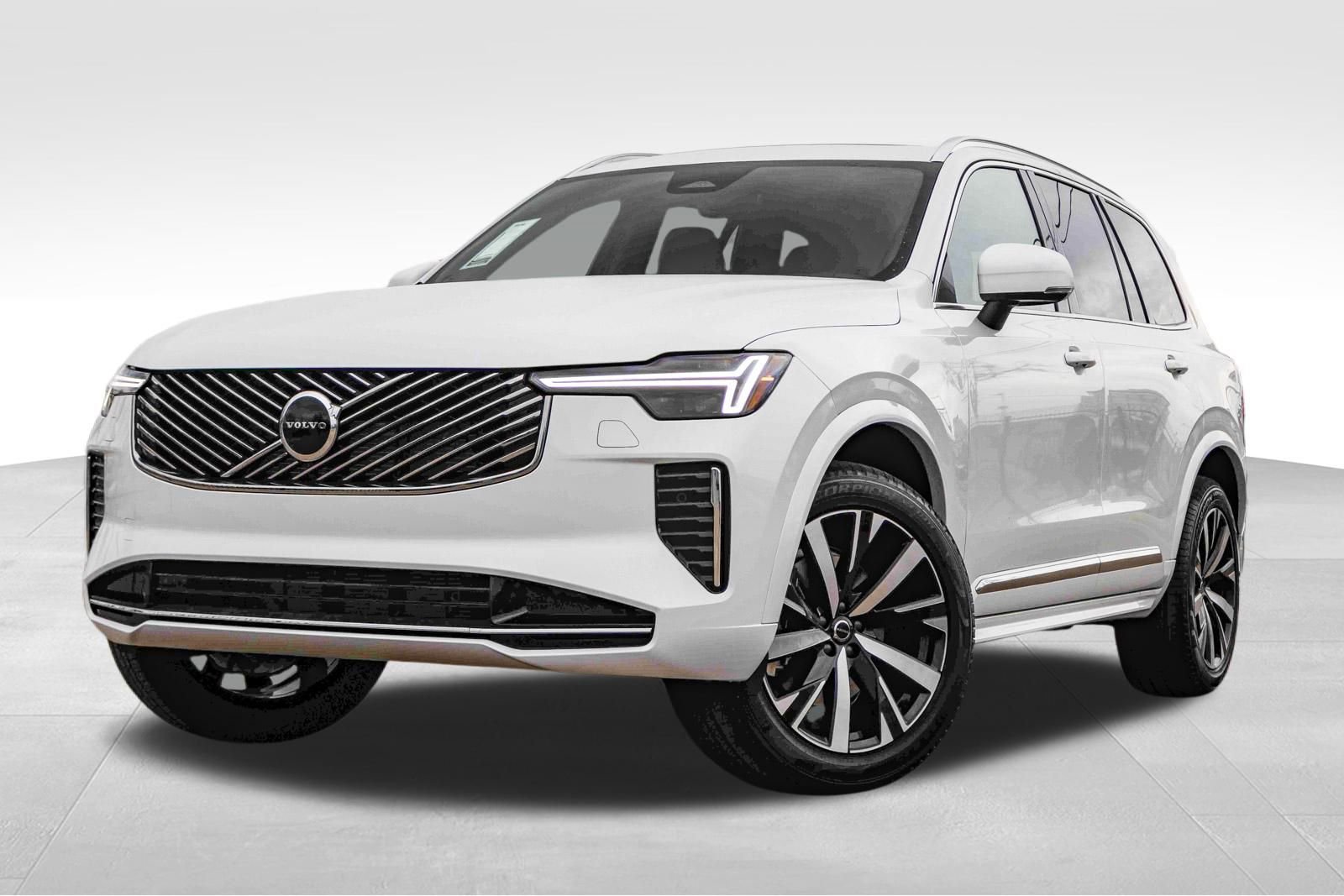 New 2026 Volvo XC90 B5 Core