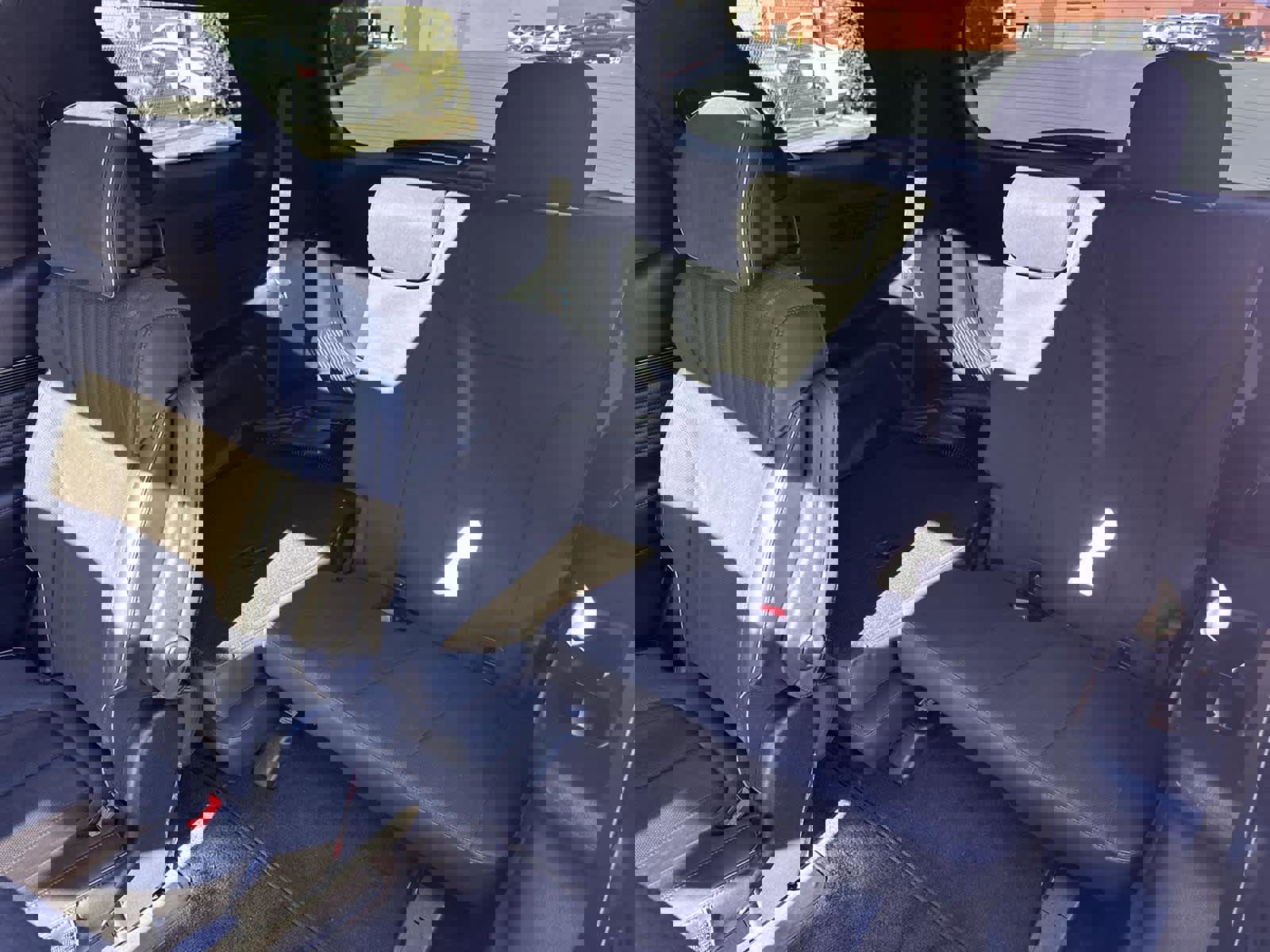 Used 2024 Hyundai Palisade Calligraphy image 32