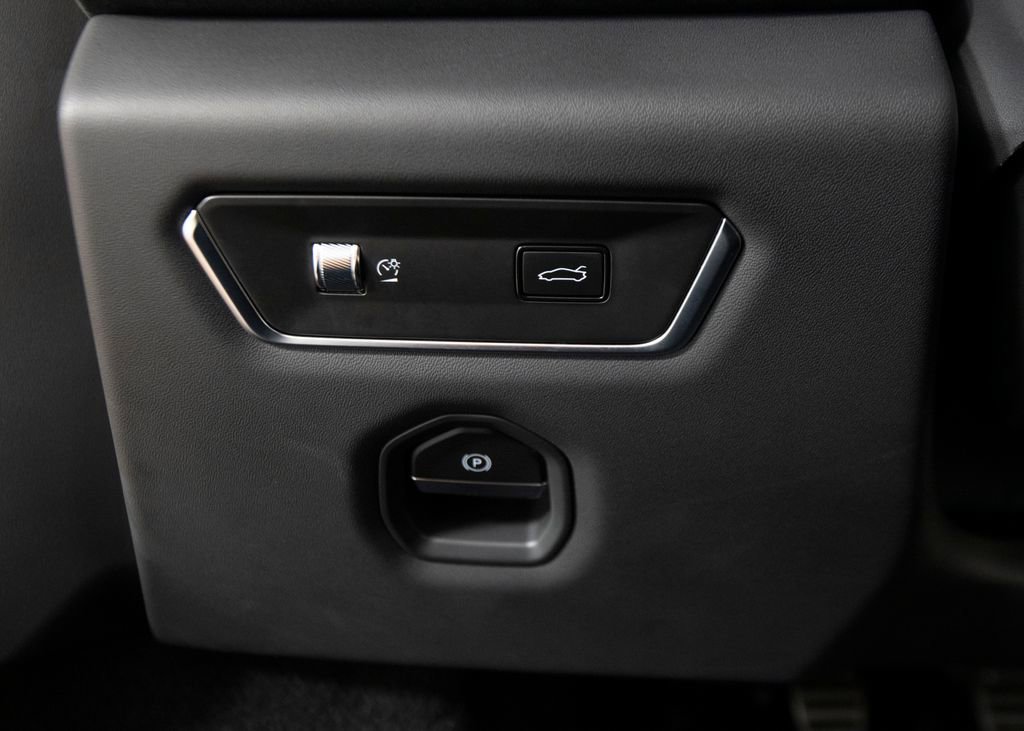 Used 2025 Lotus Emira image 31