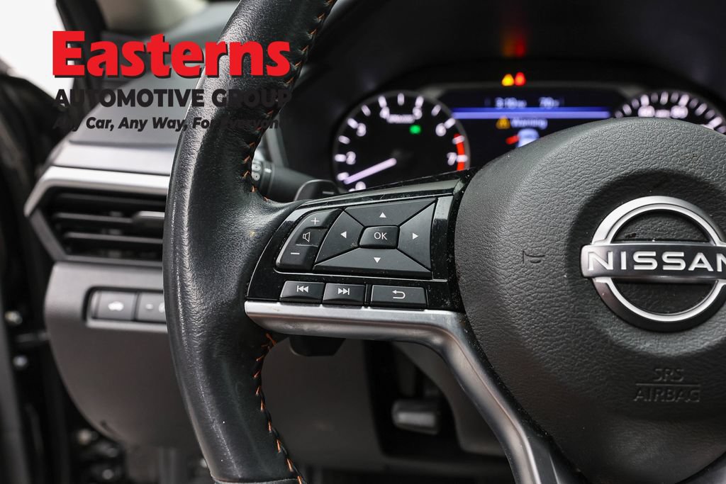 Used 2023 Nissan Altima 2.5 SR AWD/4WD image 18