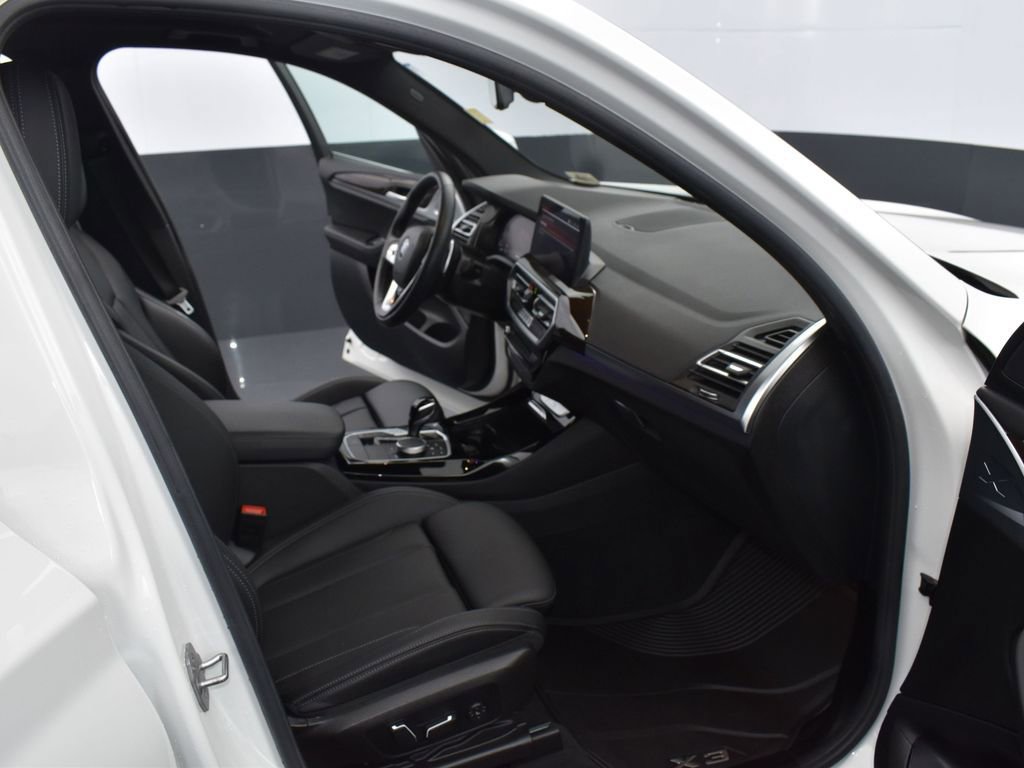 Used 2024 BMW X3 xDrive30i AWD/4WD image 17