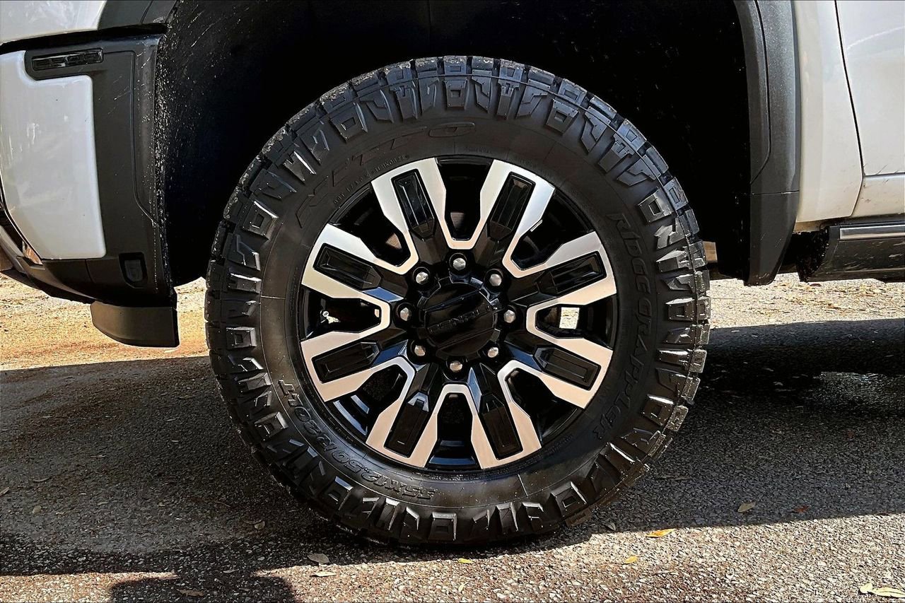 Used 2024 GMC Sierra 2500 Denali Ultimate image 31