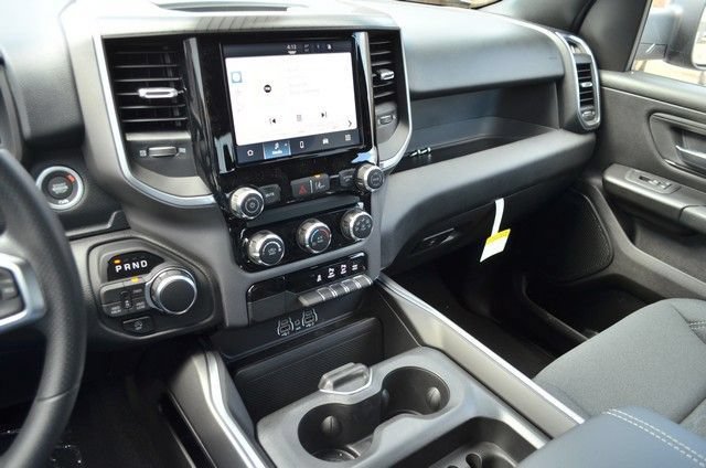 New 2026 RAM 1500 Express AWD/4WD image 21