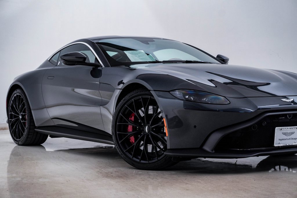 Used 2023 Aston Martin V8 Vantage Coupe image 2