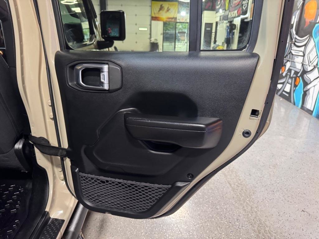Used 2020 Jeep Gladiator Sport w/ Quick Order Package 24S AWD/4WD image 16