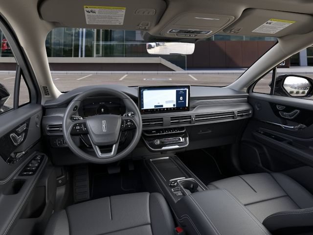 New 2025 Lincoln Corsair Reserve w/ Equipment Group 202A AWD/4WD image 9