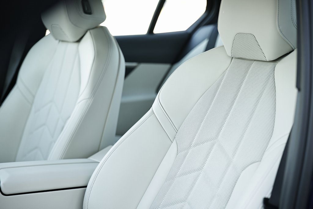 New 2026 BMW 530i w/ Premium Package image 20