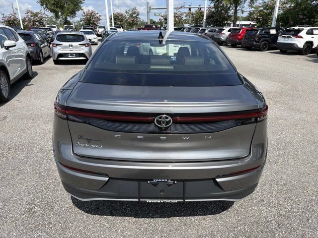 Certified 2025 Toyota Crown AWD/4WD image 3