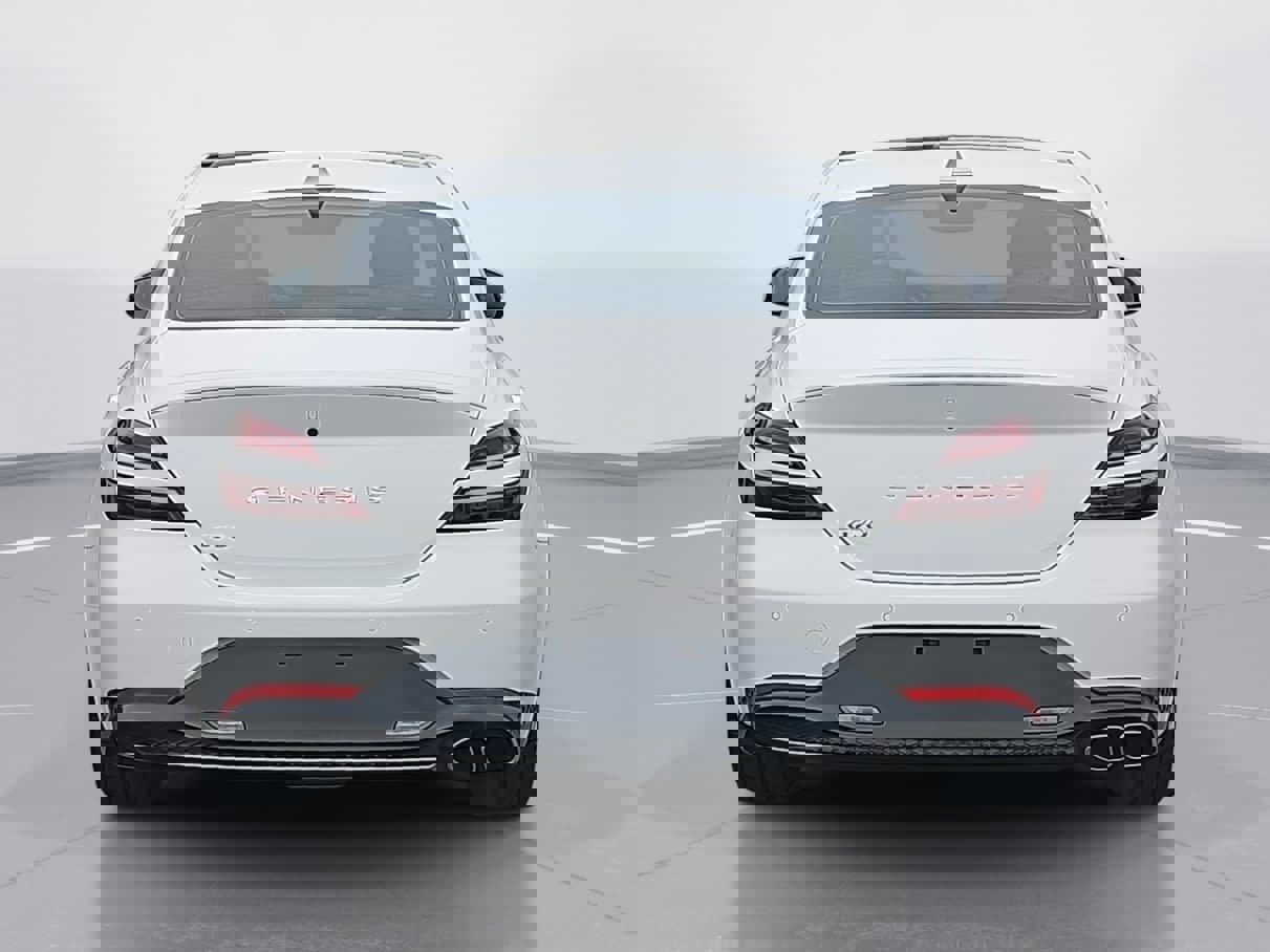 Used 2023 Genesis G70 2.0T w/ Sport Prestige Package image 4