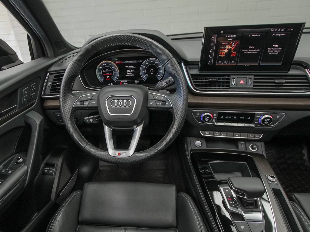 Used 2024 Audi Q5 e Premium Plus w/ Premium Plus Package AWD/4WD image 13