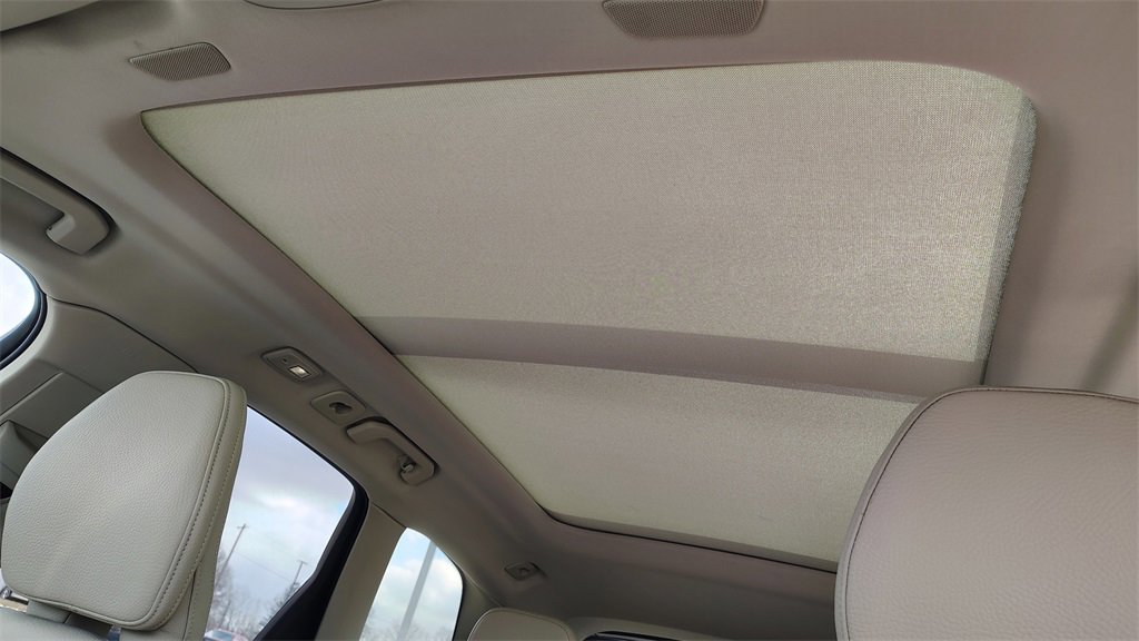 Certified 2023 Volvo XC60 B5 Plus w/ Climate Package image 25