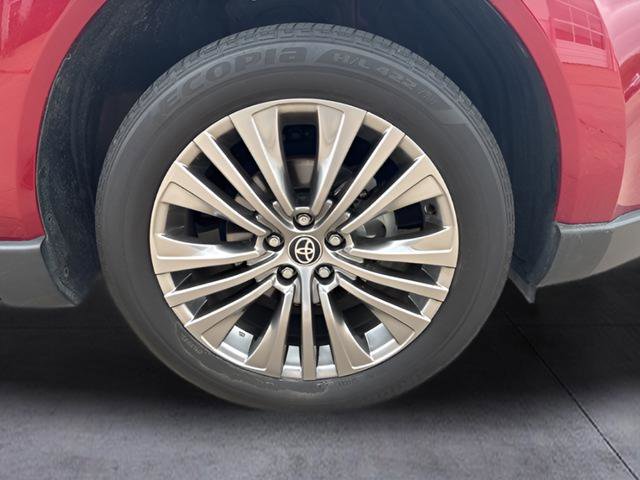 Used 2024 Toyota Venza Limited AWD/4WD image 7