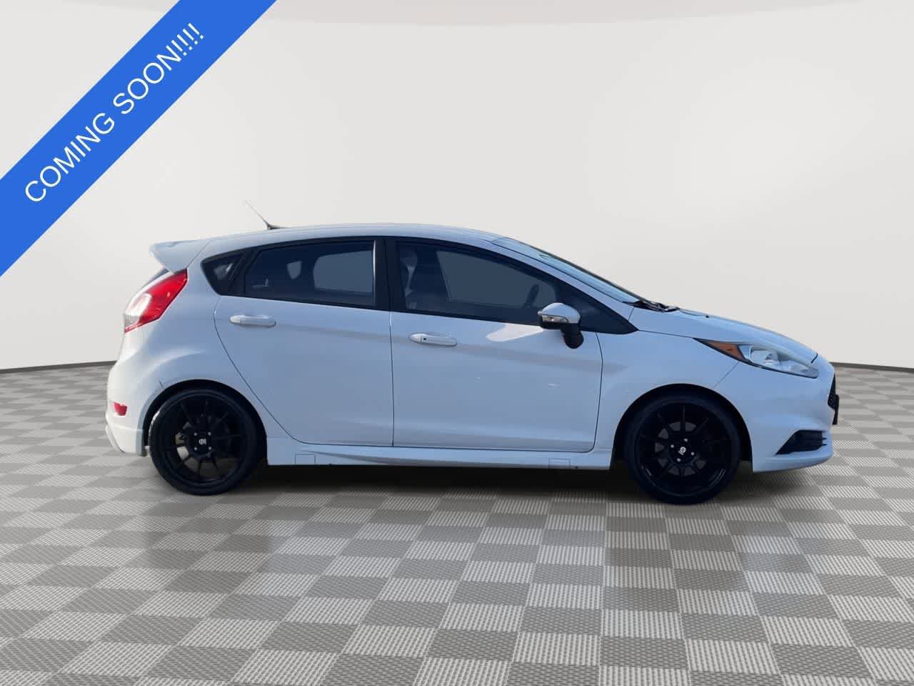 Used 2015 Ford Fiesta ST FWD image 9