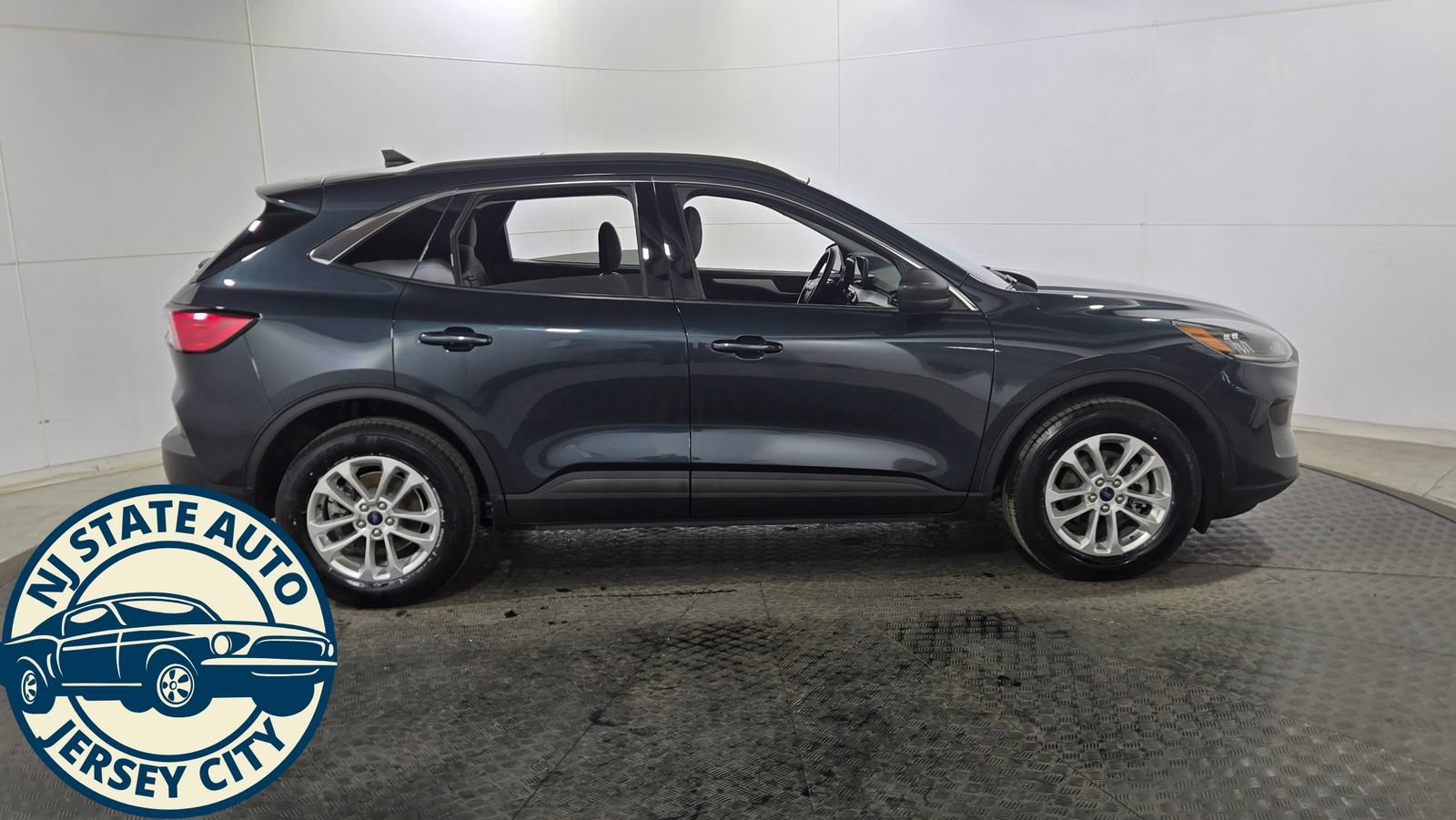 Used 2022 Ford Escape SE w/ Convenience Package AWD/4WD image 14