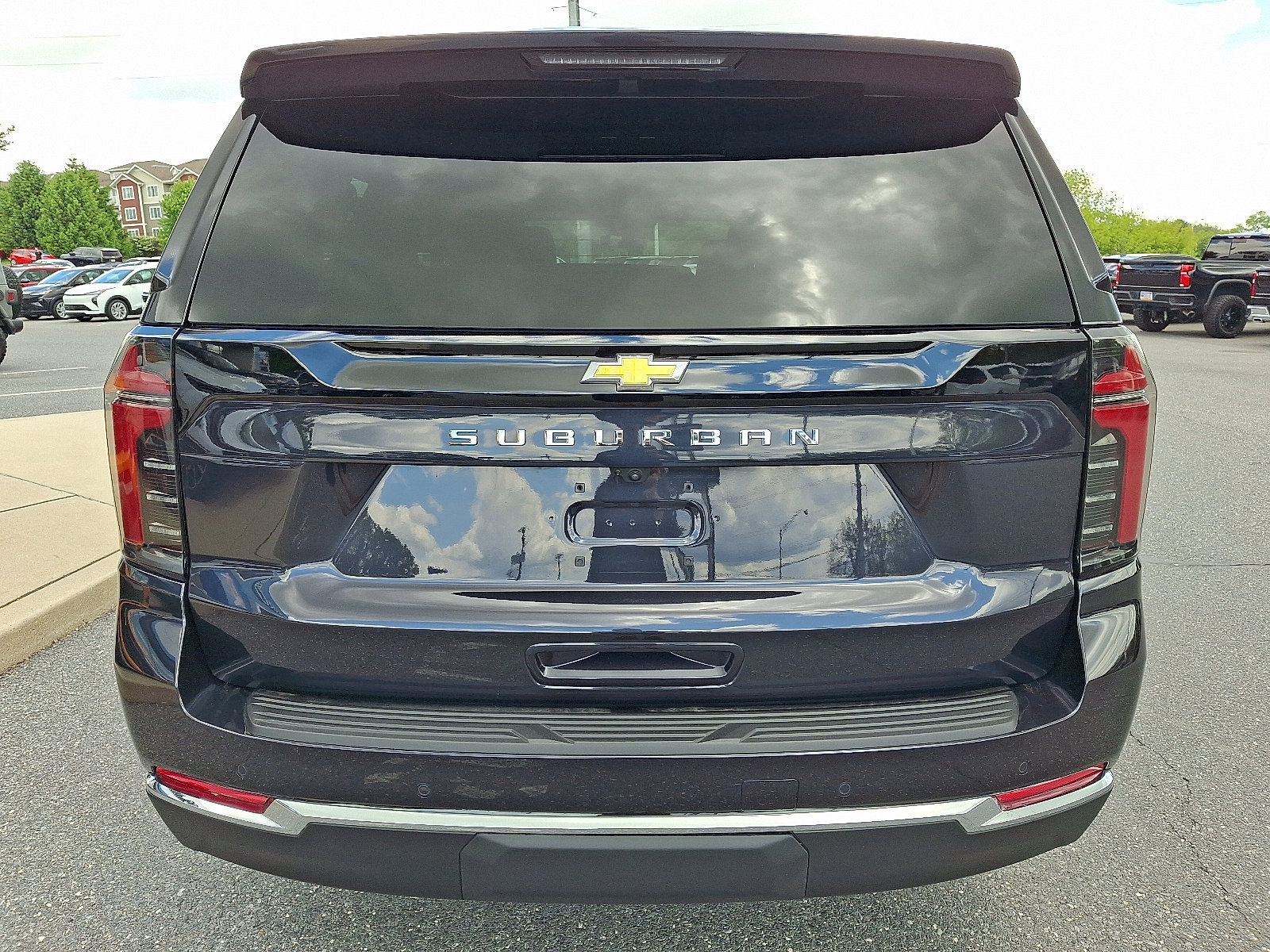 Certified 2026 Chevrolet Suburban LS AWD/4WD image 6