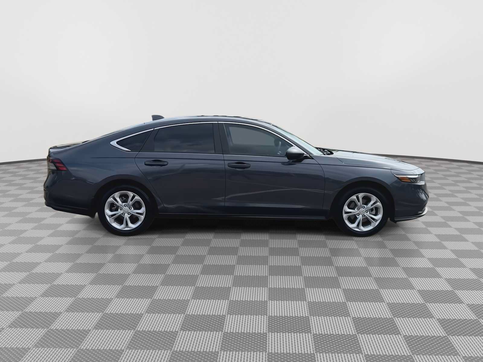 Certified 2025 Honda Accord LX image 9