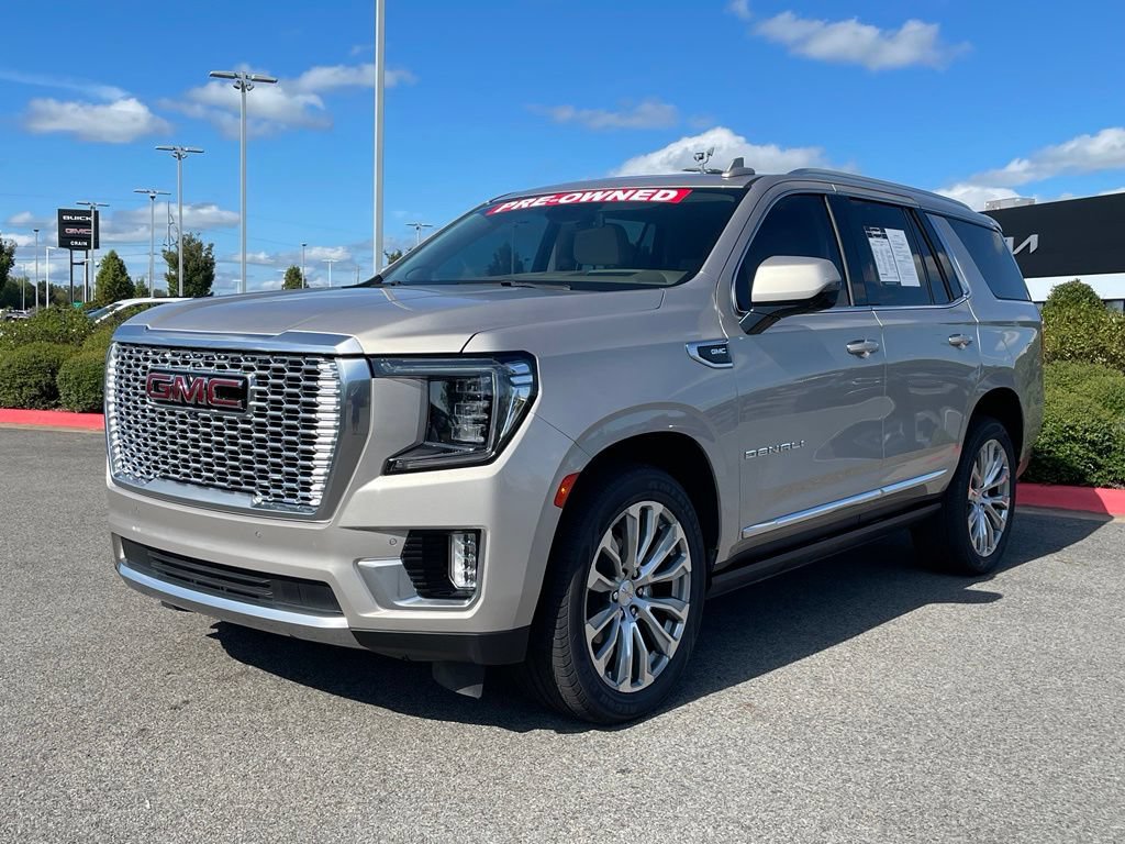Used 2023 GMC Yukon Denali AWD/4WD image 3
