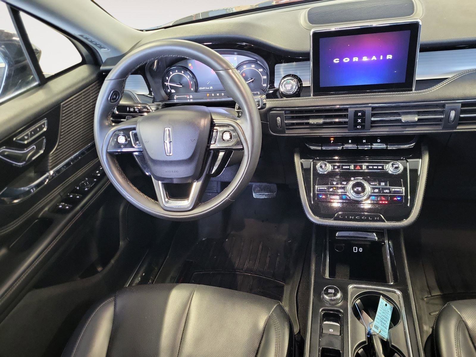 Used 2022 Lincoln Corsair Standard w/ Equipment Group 101A image 11