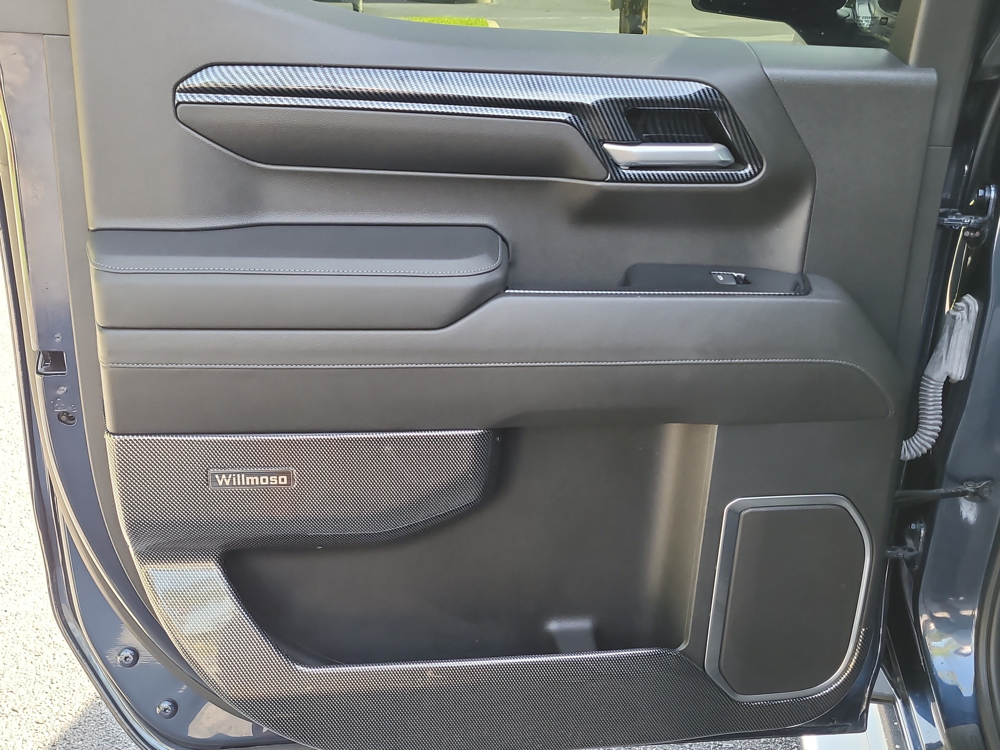 Used 2023 Chevrolet Silverado 1500 LT AWD/4WD image 11