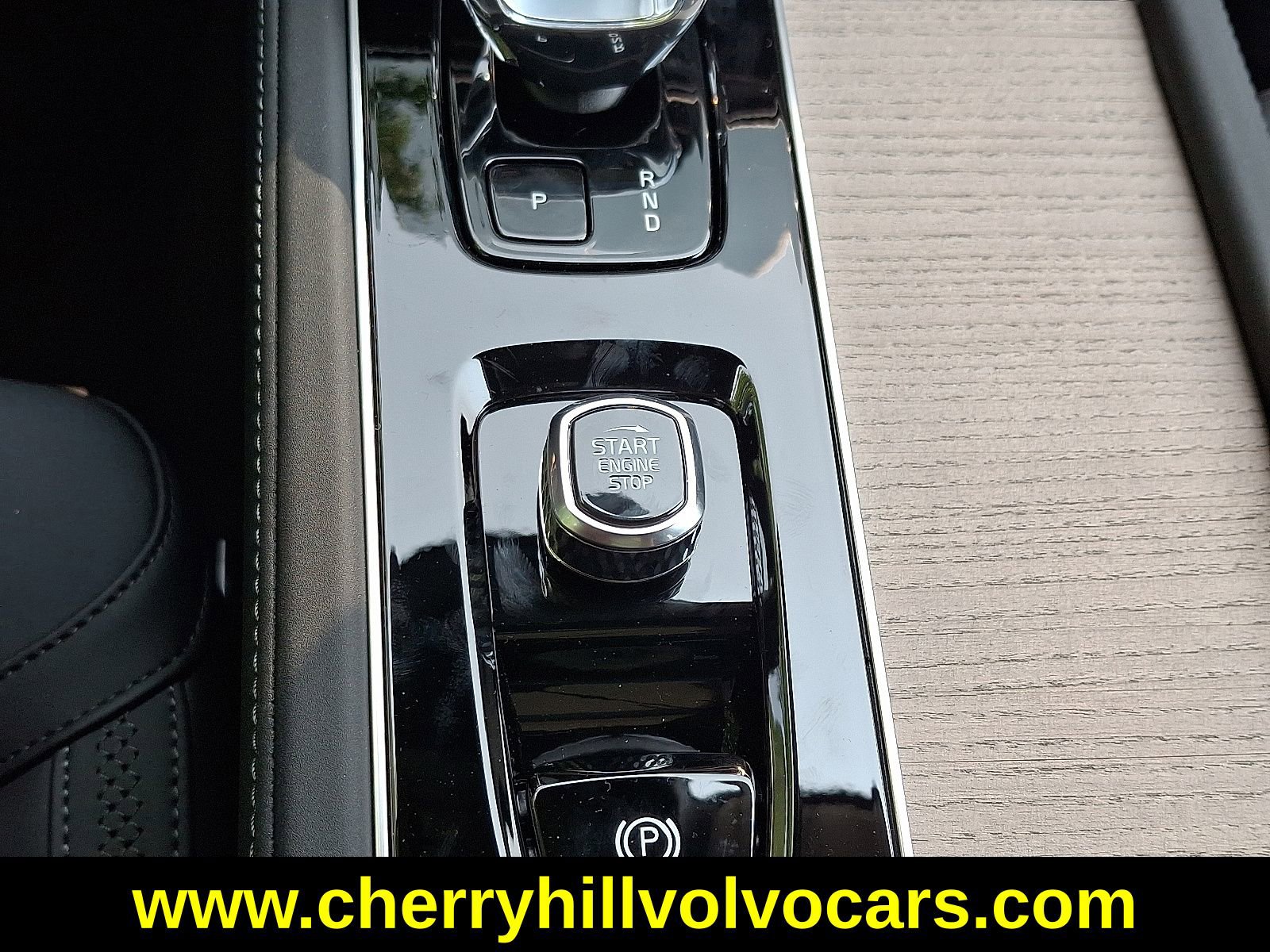 New 2025 Volvo XC90 B6 Plus w/ Protection Package Premier image 24